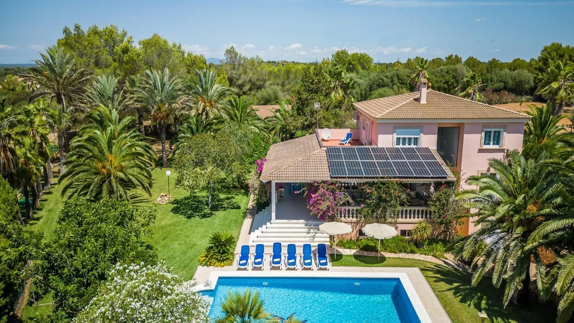 Finca Near The Beach Casa Bonita In Majorca Colonia de Sant Jordi Feriehus