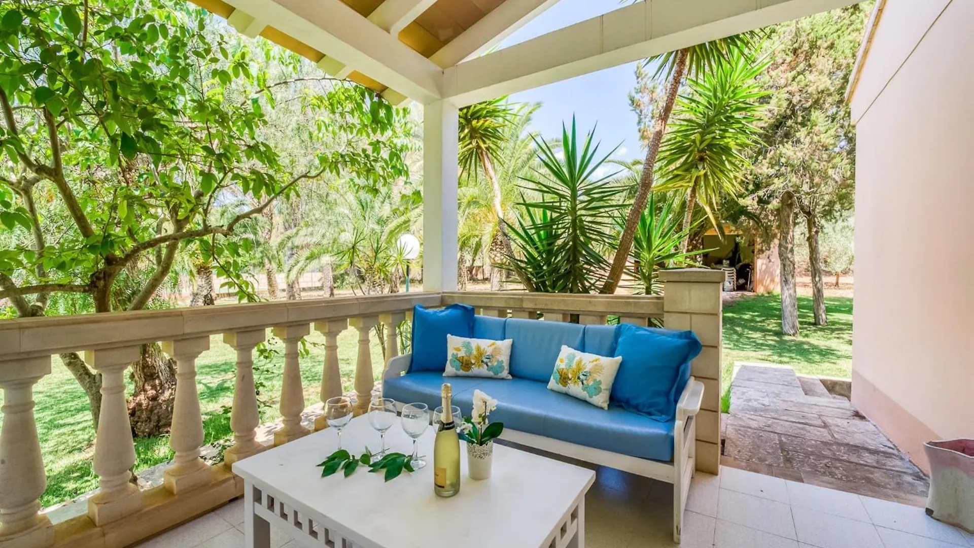 Feriehus Finca Near The Beach Casa Bonita In Majorca Colonia de Sant Jordi Spanien